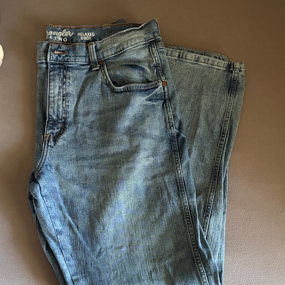 Wrangler Men's Relaxed Boot cut Denim Jeans